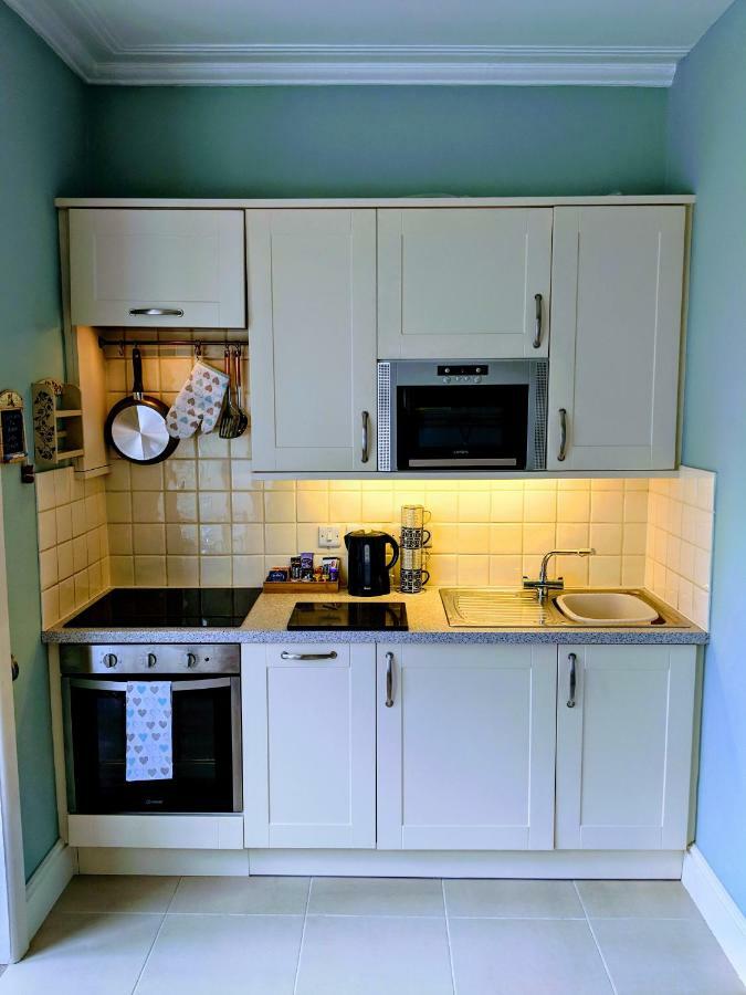 Beautiful One Bedroom Ground Floor Apartment With Parking Exeter Zewnętrze zdjęcie