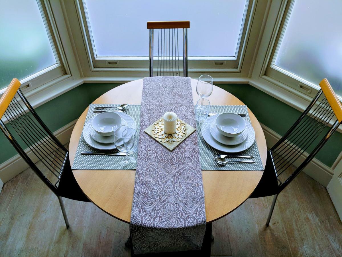 Beautiful One Bedroom Ground Floor Apartment With Parking Exeter Zewnętrze zdjęcie